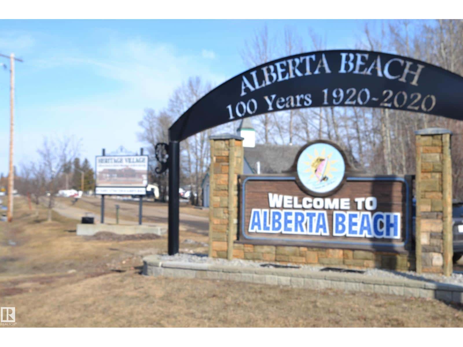 4515 46 ST — Rural Lac Ste. Anne County, Alberta - Photo 3 of 3