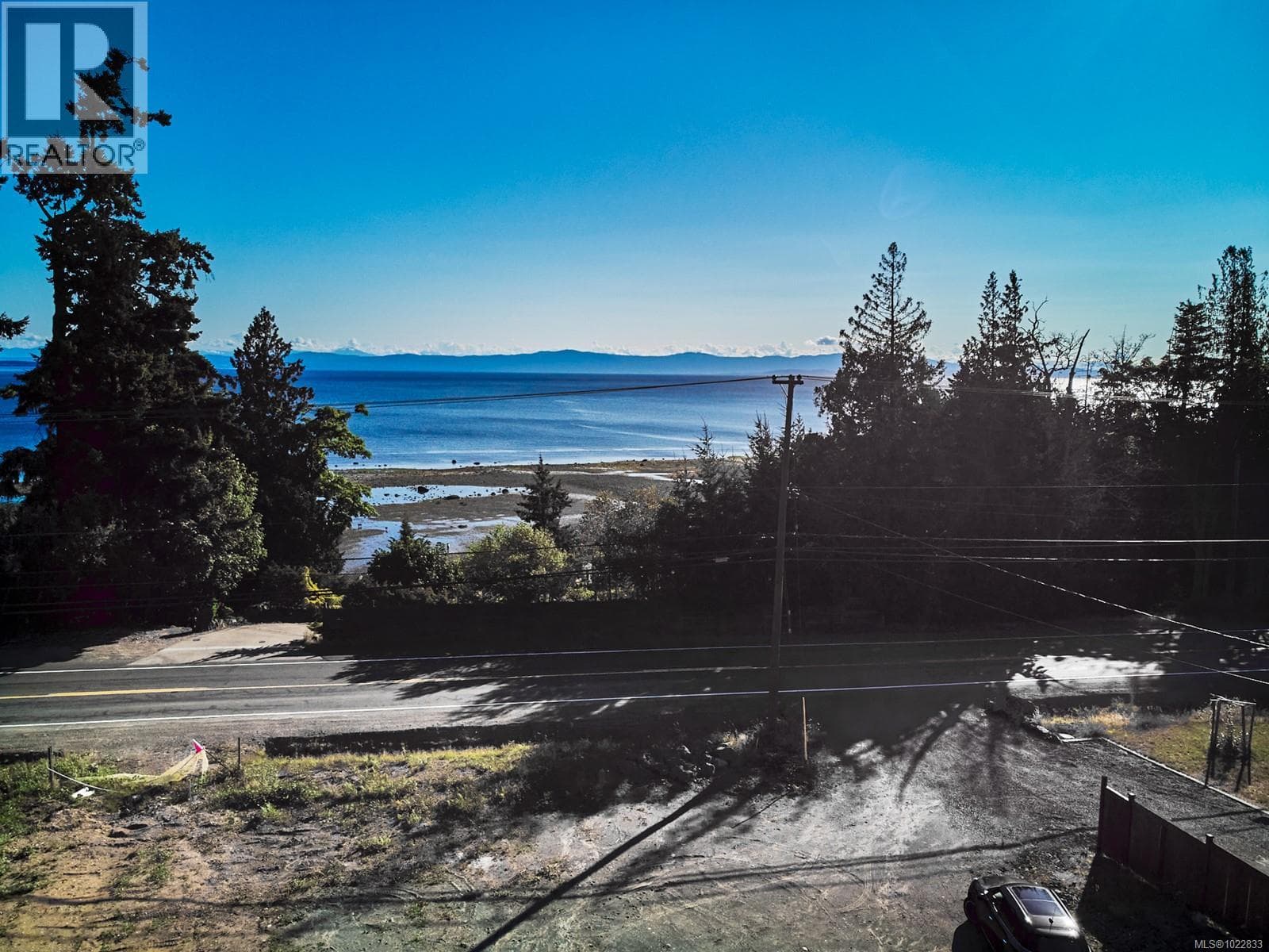 6632 Island Hwy W — Bowser, British Columbia - Main photo