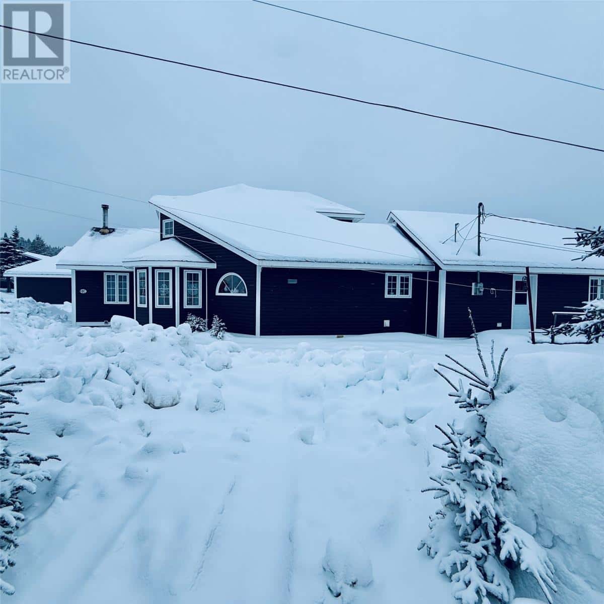 10 Hillcrest Road — Kingspoint, Newfoundland & Labrador - Photo 3 of 47