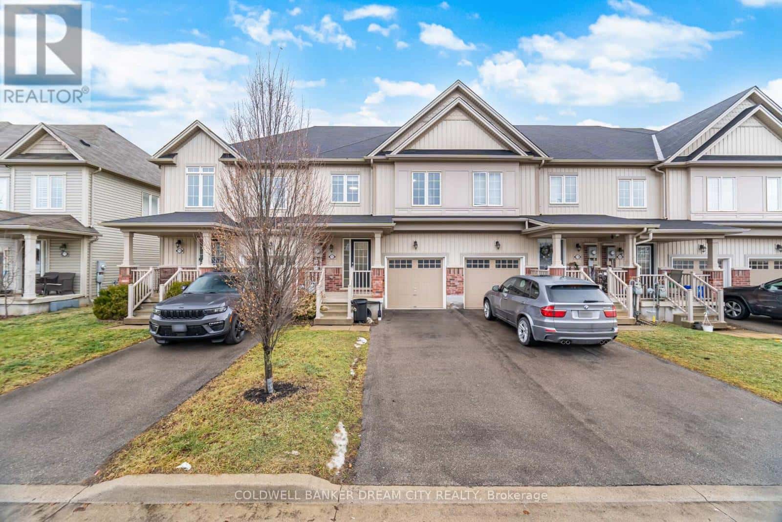 172 WHITWELL WAY — Hamilton (Binbrook), Ontario - Photo 2 of 46