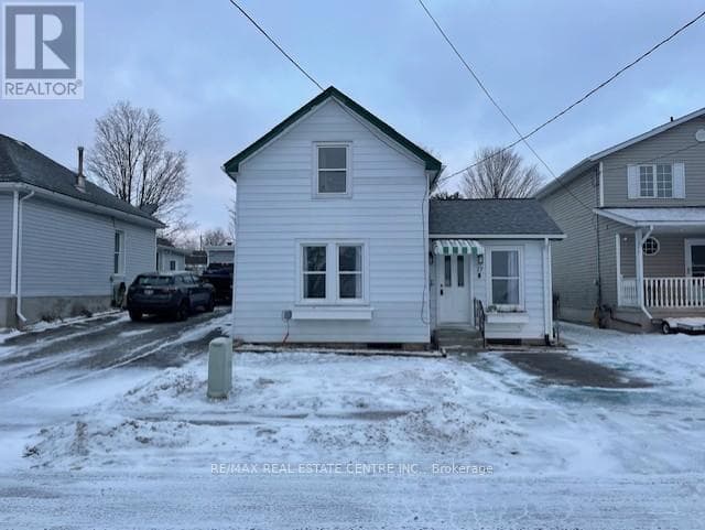 17 DOVER STREET — Woodstock (Woodstock - South), Ontario - Main photo