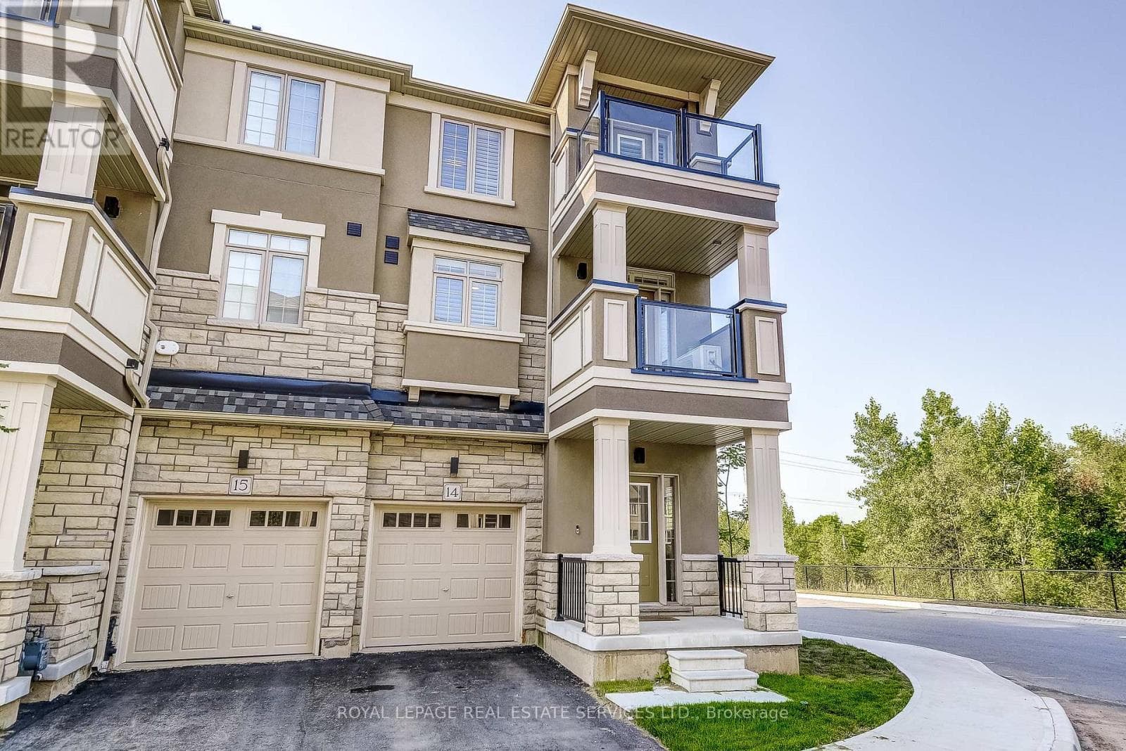 14 - 305 GARNER ROAD W — Hamilton (Ancaster), Ontario - Main photo