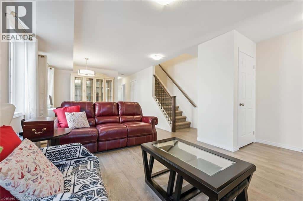 388 OLD HURON Road Unit# 12B — Kitchener, Ontario - Photo 3 of 21