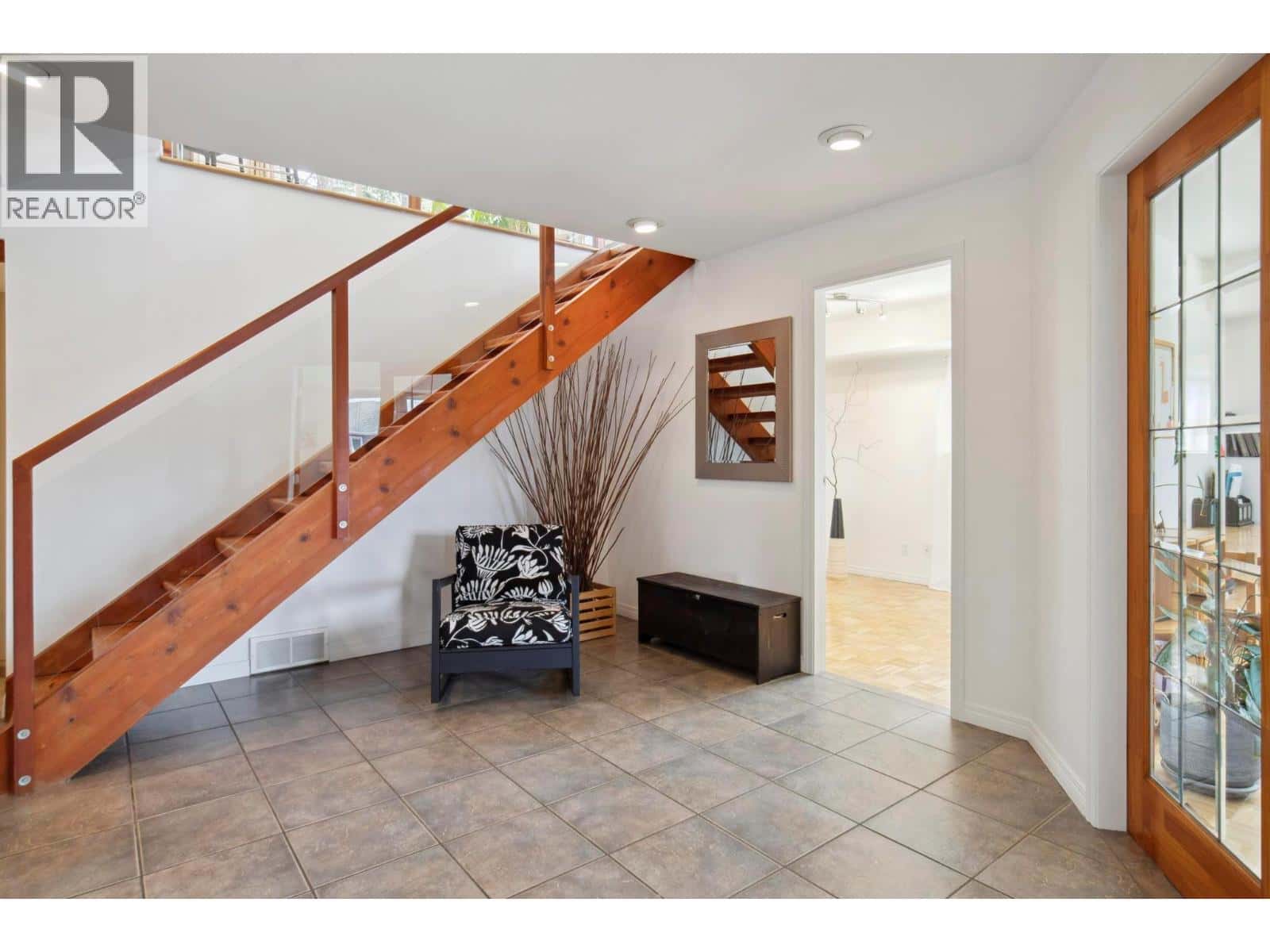 183 Magic Drive — Kelowna, British Columbia - Photo 5 of 43