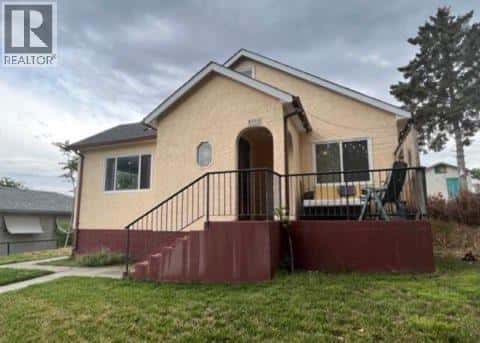 8503 72ND Avenue — Osoyoos, British Columbia - Photo 3 of 18