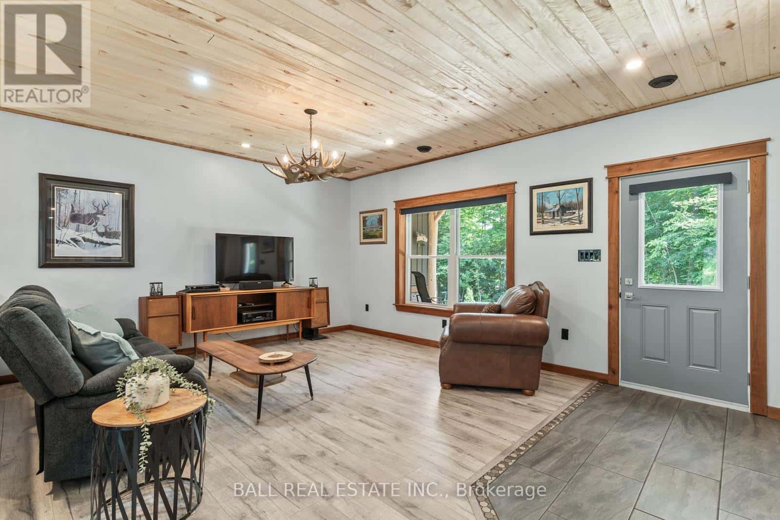 2430 HADLINGTON ROAD — Highlands East (Monmouth), Ontario - Photo 4 of 50