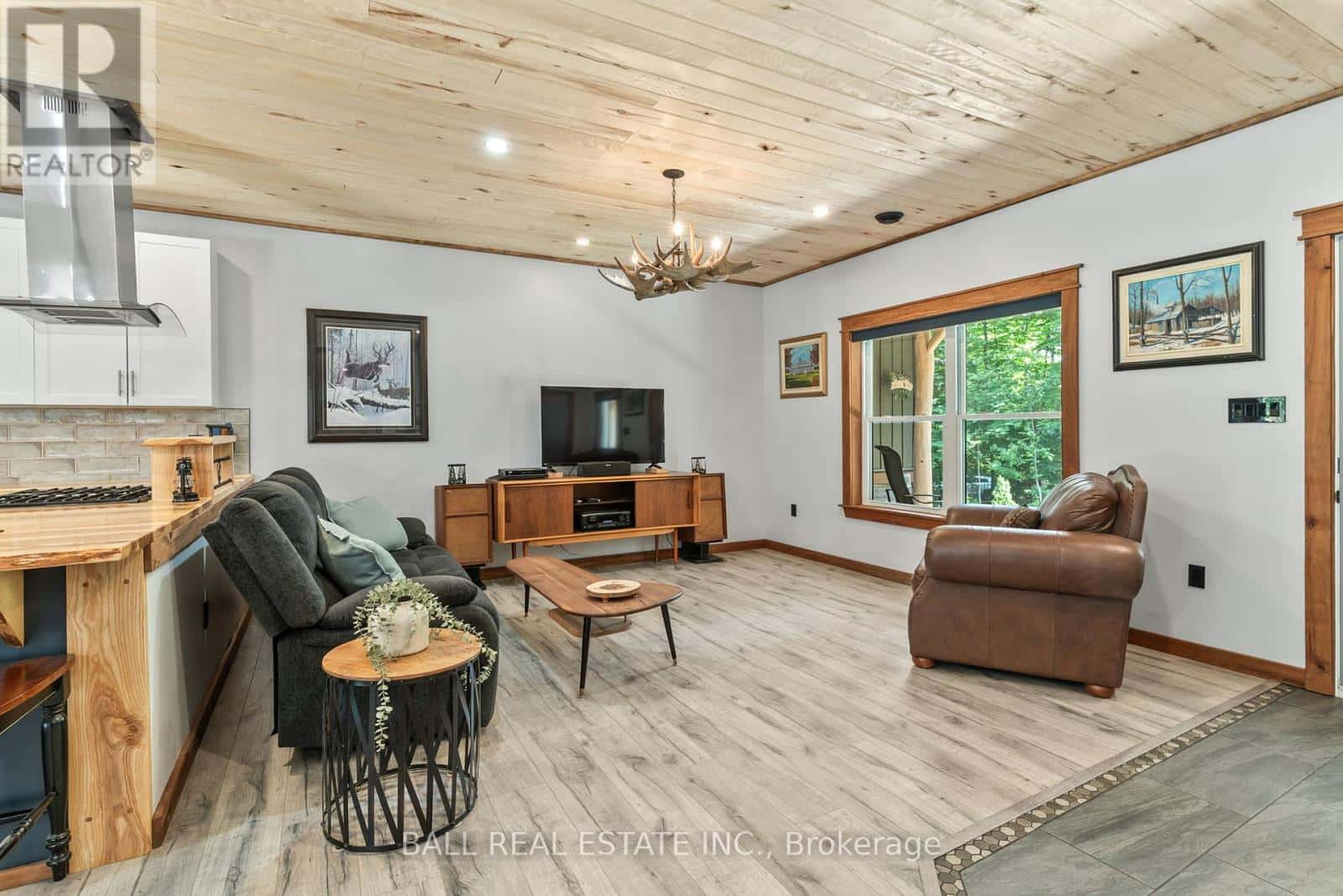 2430 HADLINGTON ROAD — Highlands East (Monmouth), Ontario - Photo 5 of 50