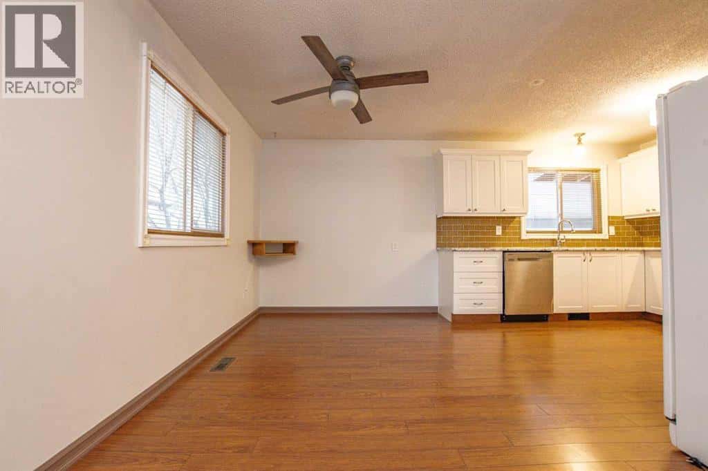 9606 92A Street — Grande Prairie, Alberta - Photo 5 of 28