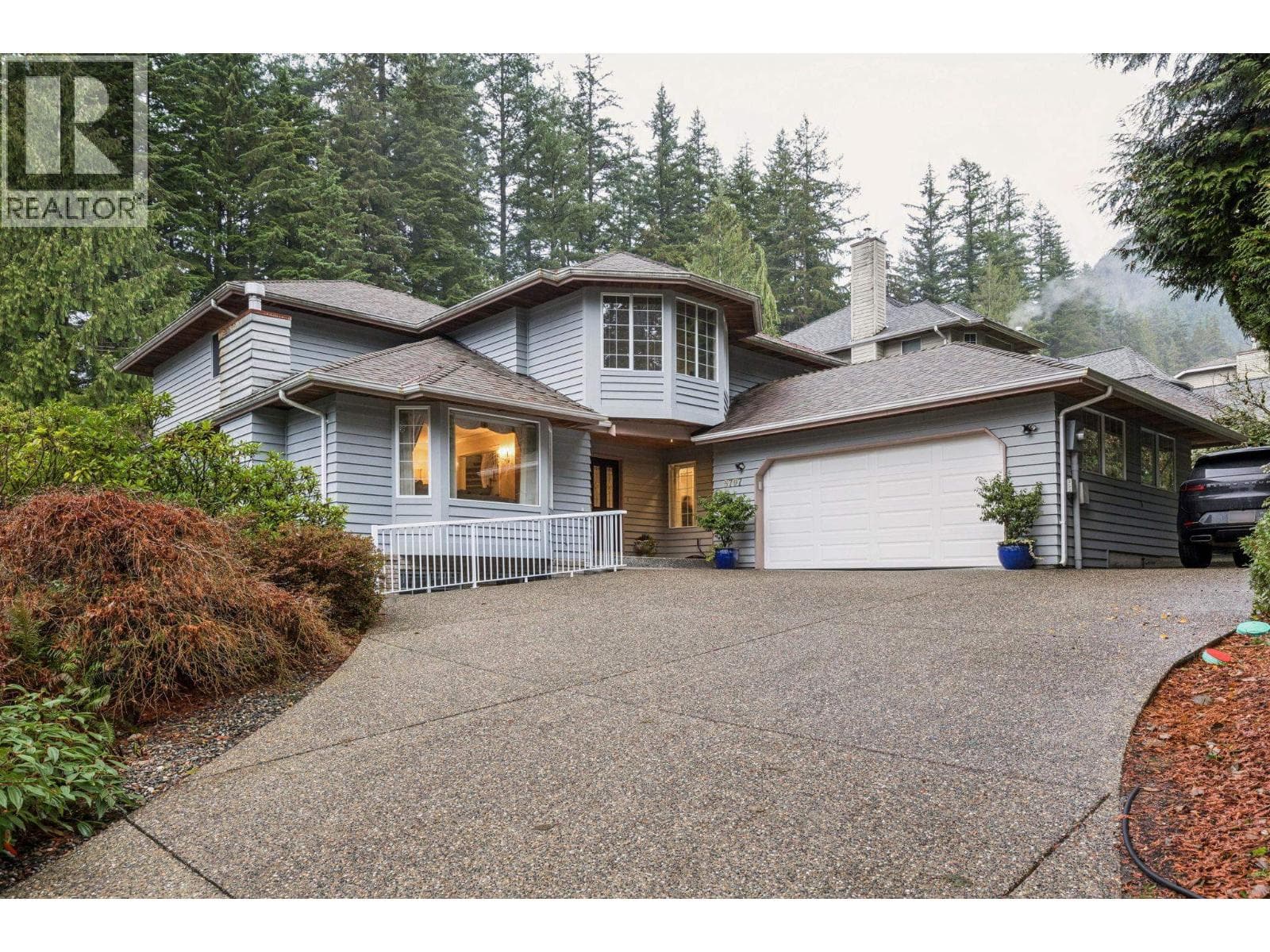 5707 NANCY GREENE WAY — North Vancouver, British Columbia - Main photo