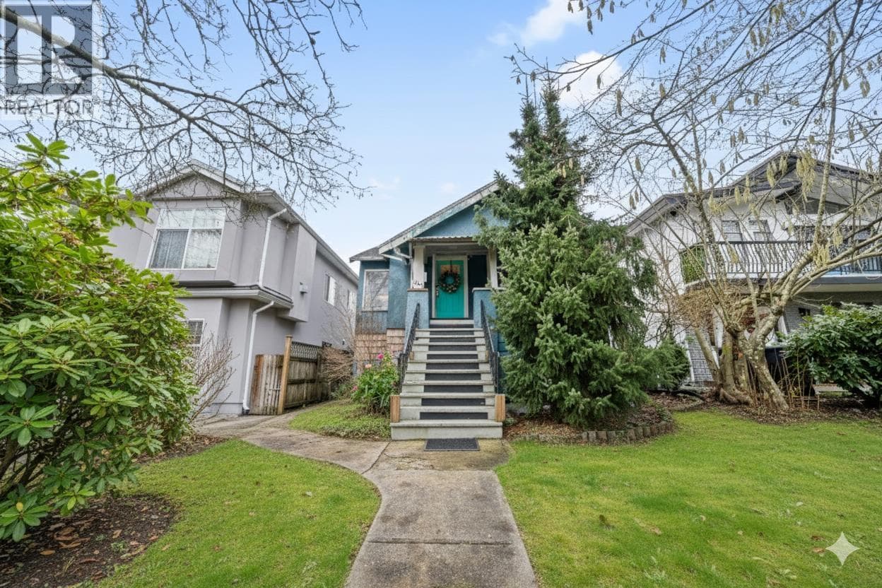 545 SKEENA STREET — Vancouver, British Columbia - Main photo