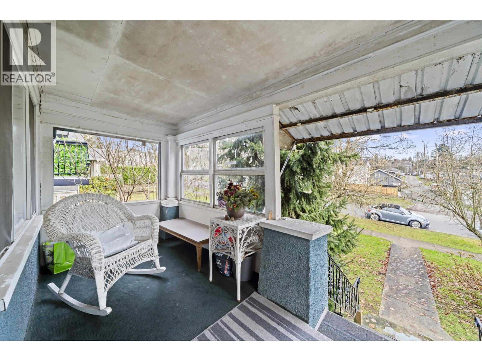 545 SKEENA STREET — Vancouver, British Columbia - Photo 2 of 38