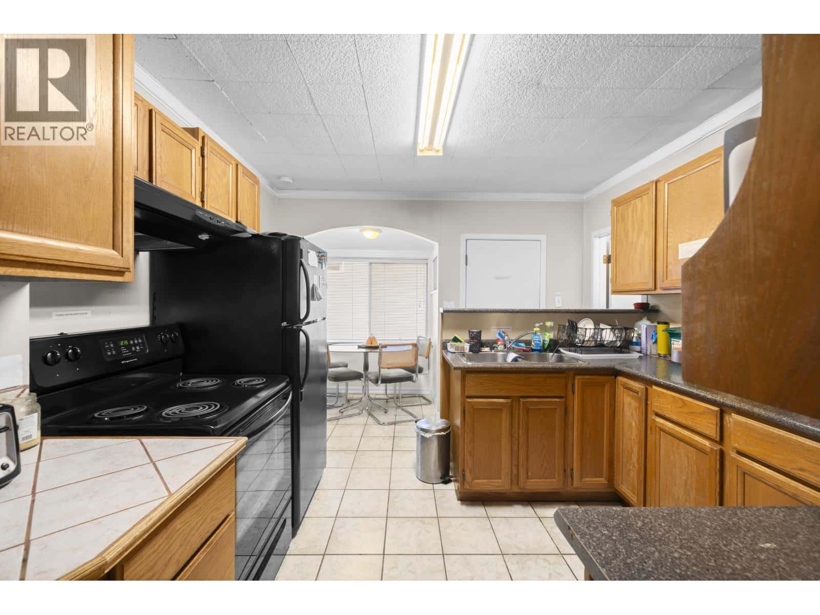 545 SKEENA STREET — Vancouver, British Columbia - Photo 5 of 38