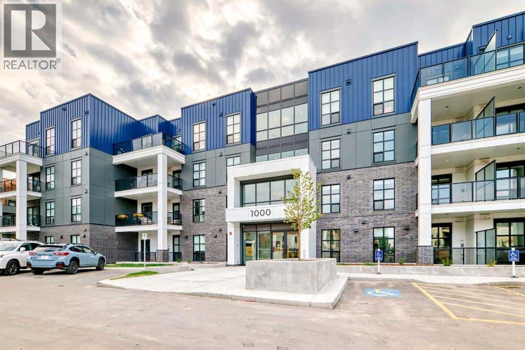 1319, 4270 Norford Avenue NW — Calgary, Alberta - Photo 2 of 40