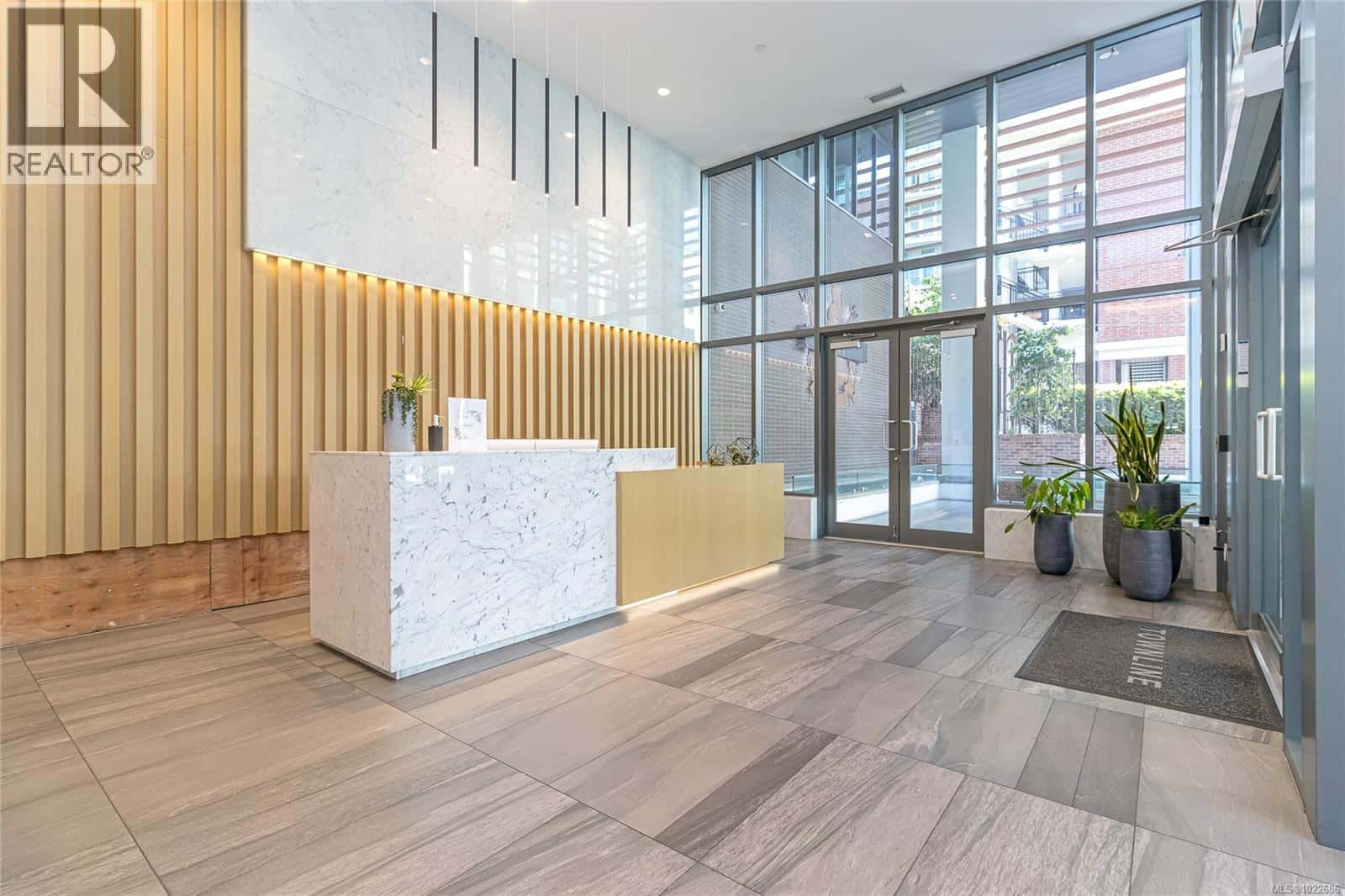 1807 777 Herald St — Victoria, British Columbia - Photo 2 of 30