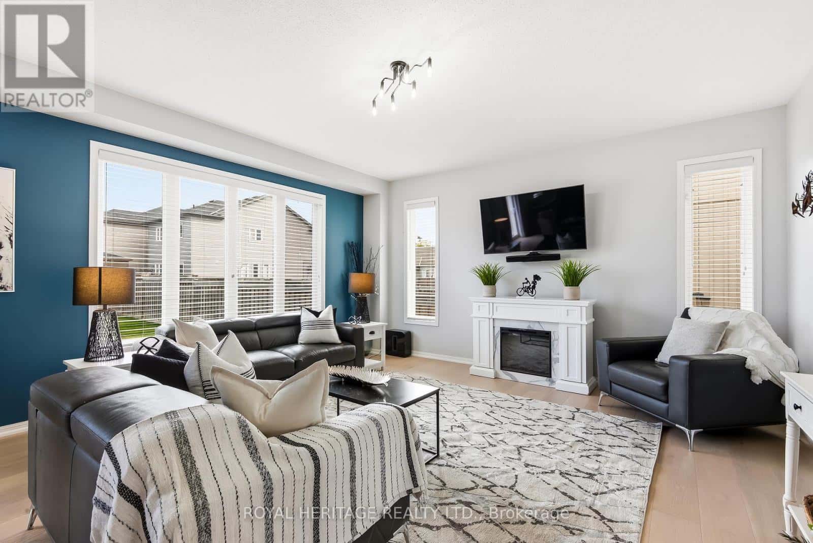 7 SUNDERLAND MEADOWS DRIVE — Brock (Sunderland), Ontario - Photo 4 of 30