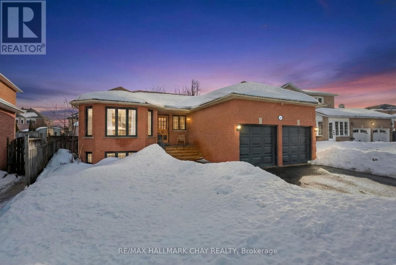 96 BROWN STREET — Barrie (Holly), Ontario - Main photo