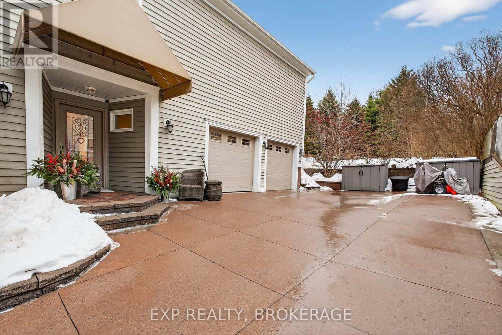 250 MAIN STREET — Kingston (Kingston East (Incl Barret Crt)), Ontario - Photo 3 of 49