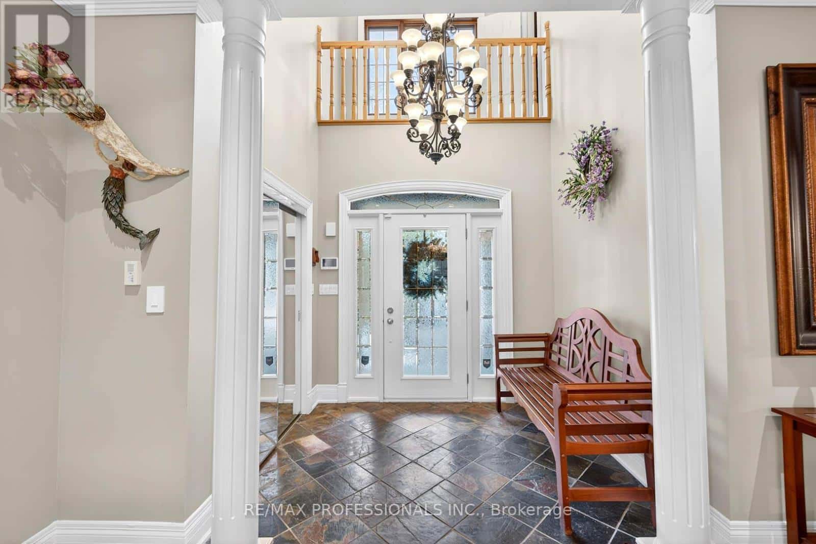 1670 LINCOLNSHIRE BOULEVARD — Mississauga (Lakeview), Ontario - Photo 4 of 50