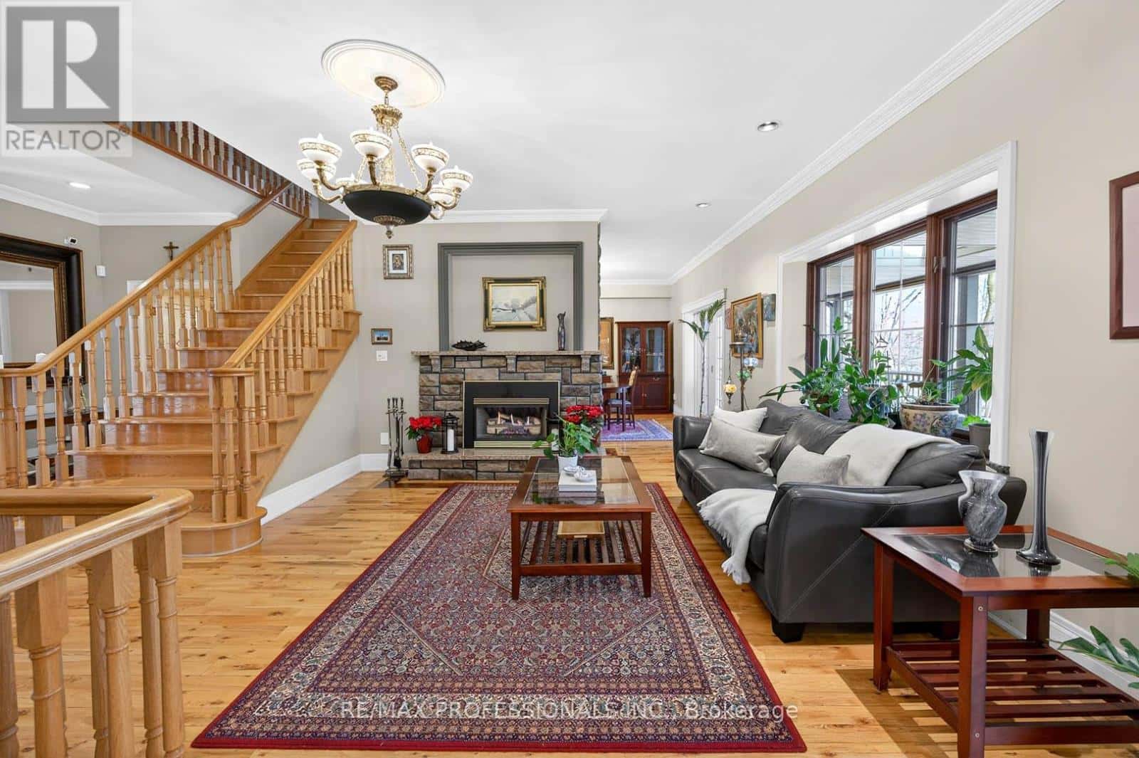 1670 LINCOLNSHIRE BOULEVARD — Mississauga (Lakeview), Ontario - Photo 5 of 50