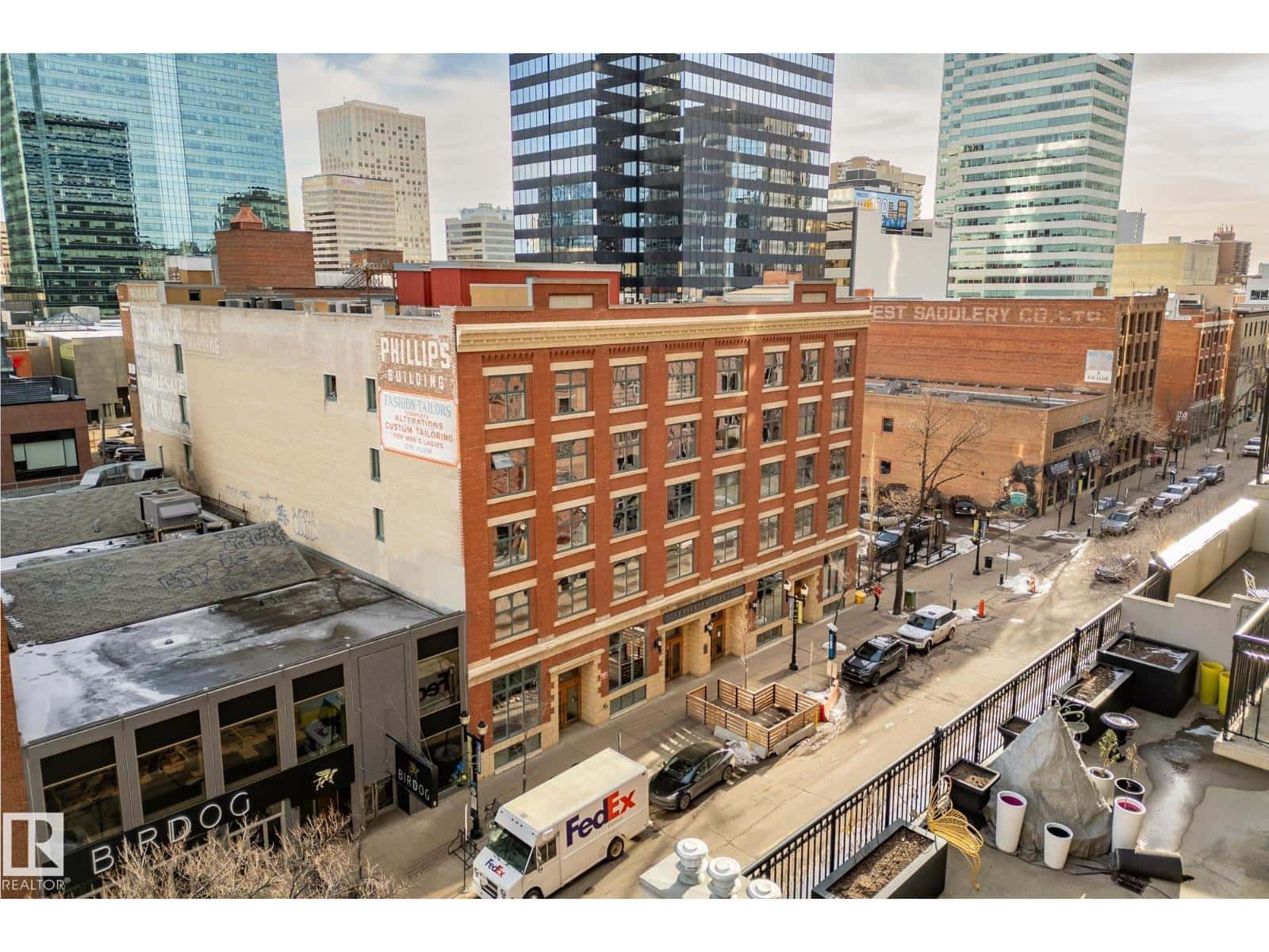 #302 10169 104 ST NW — Edmonton, Alberta - Photo 2 of 52