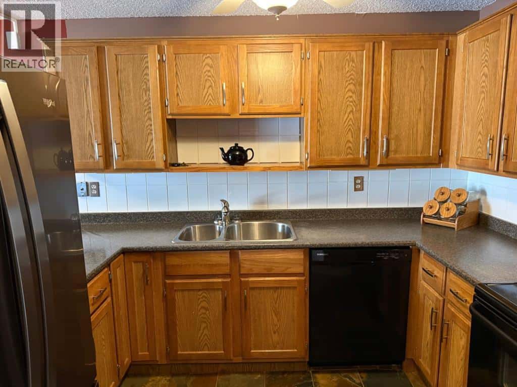 203, 234 5 Avenue NE — Calgary, Alberta - Photo 4 of 19