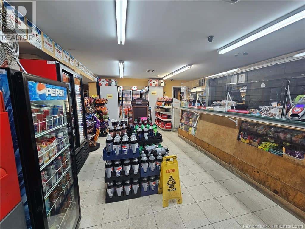 160 Carmarthen Street — Saint John, New Brunswick - Photo 2 of 42