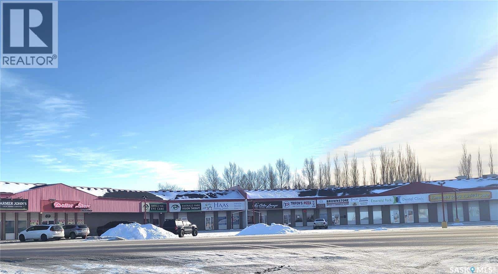 330 GREAT PLAINS ROAD — Edenwold Rm No.158, Saskatchewan - Photo 2 of 35