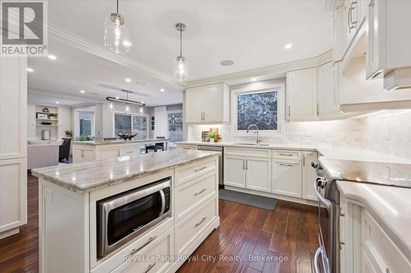 60 HANDS DRIVE — Guelph (Kortright East), Ontario - Photo 3 of 49