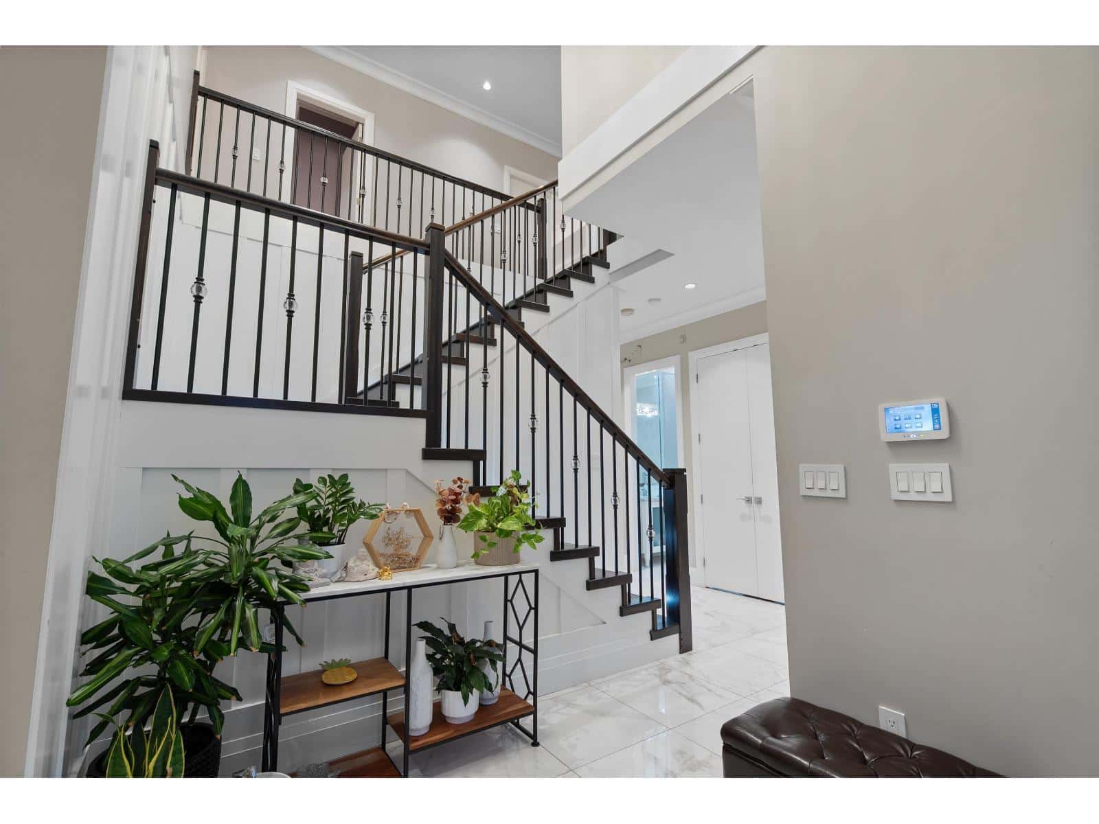 6648 134 STREET — Surrey, British Columbia - Photo 3 of 29