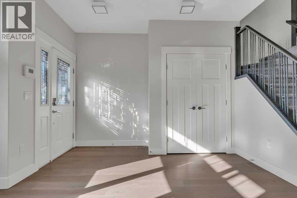 1, 1936 26 Street SW — Calgary, Alberta - Photo 3 of 44