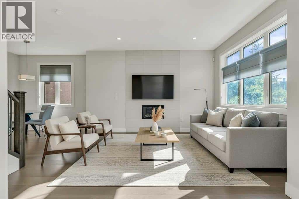 1, 1936 26 Street SW — Calgary, Alberta - Photo 4 of 44