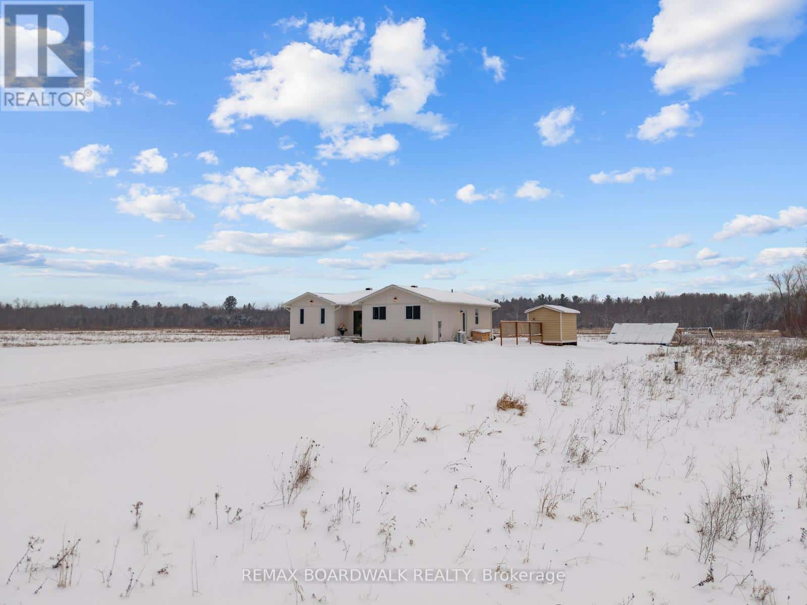 1606 PITTSTON ROAD — Edwardsburgh/Cardinal, Ontario - Photo 4 of 50