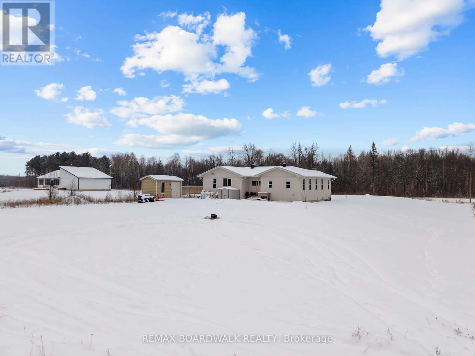 1606 PITTSTON ROAD — Edwardsburgh/Cardinal, Ontario - Photo 5 of 50