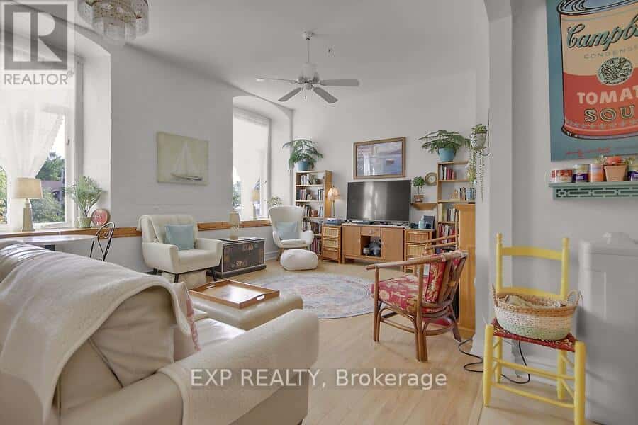 503 - 1 ROSAMOND STREET E — Mississippi Mills, Ontario - Photo 5 of 45