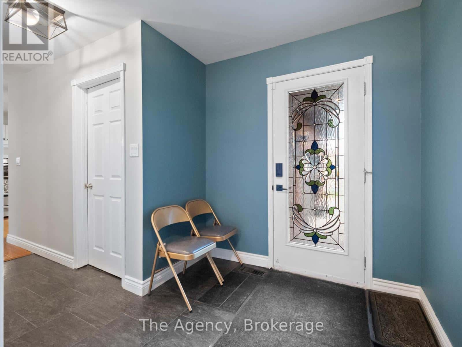 105 CALLA TERRACE — Welland (Prince Charles), Ontario - Photo 3 of 48