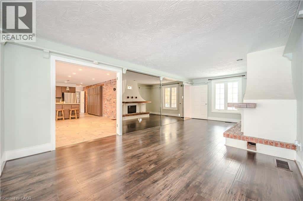 4290 VICTORIA Road S — Puslinch, Ontario - Photo 5 of 40