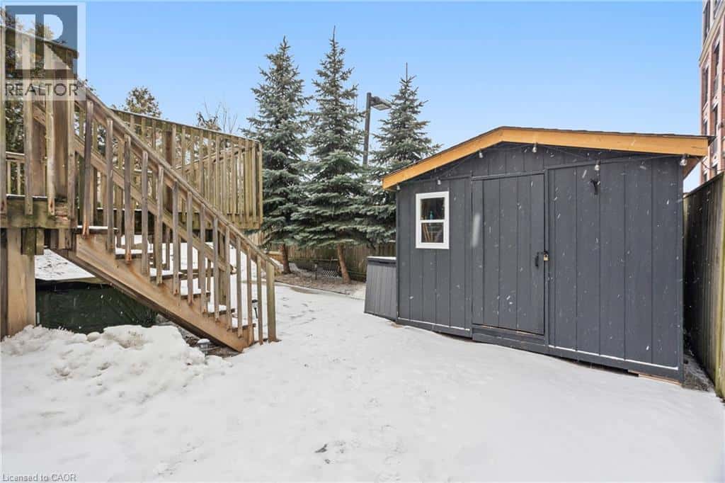 66 CHESTNUT Street — Kitchener, Ontario - Photo 5 of 50