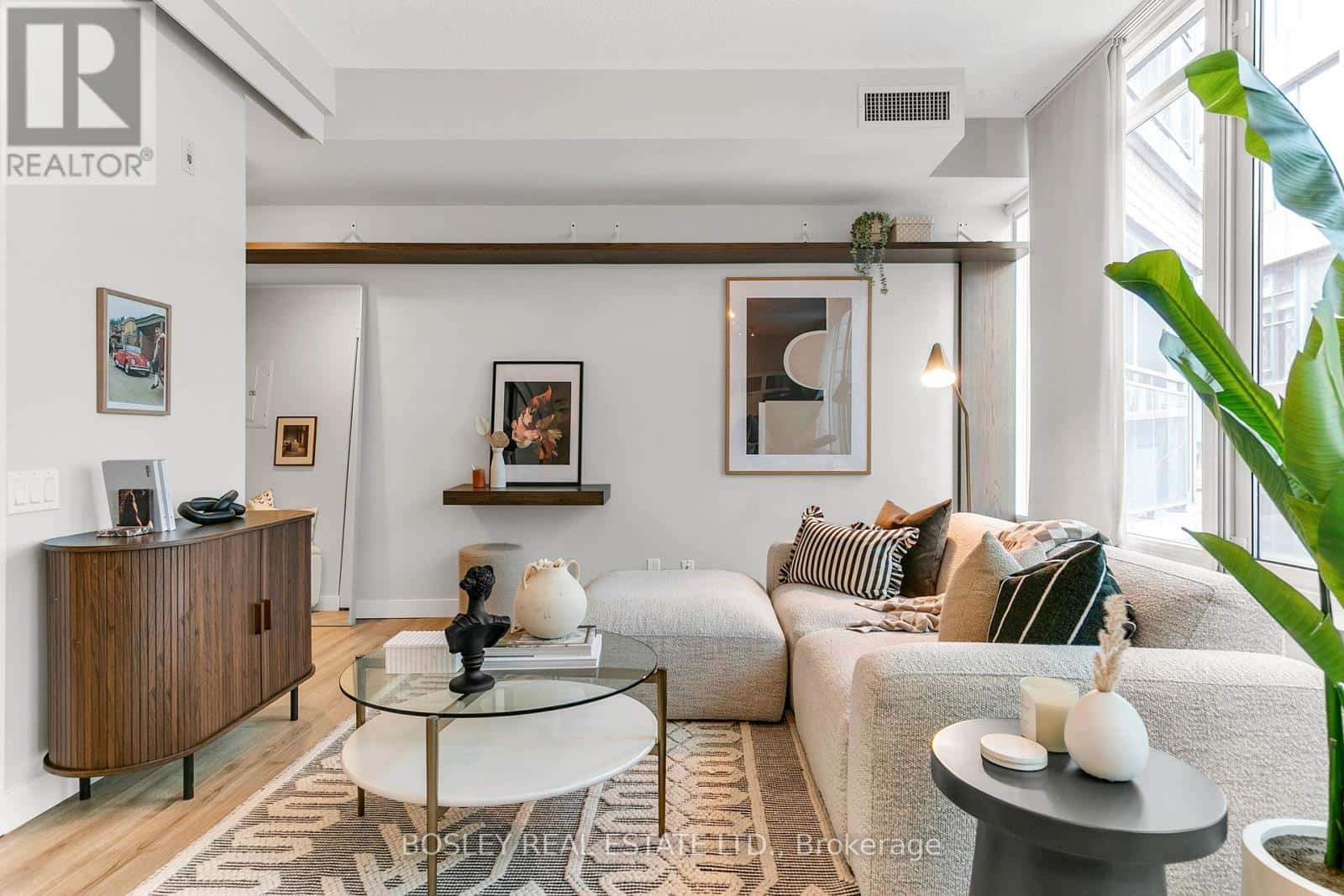 708 - 50 CAMDEN STREET — Toronto (Waterfront Communities), Ontario - Photo 2 of 12