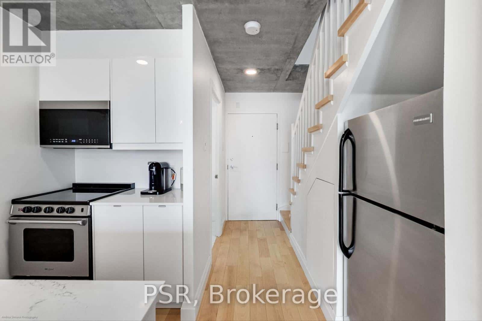 511 - 954 KING STREET — Toronto (Niagara), Ontario - Photo 3 of 28