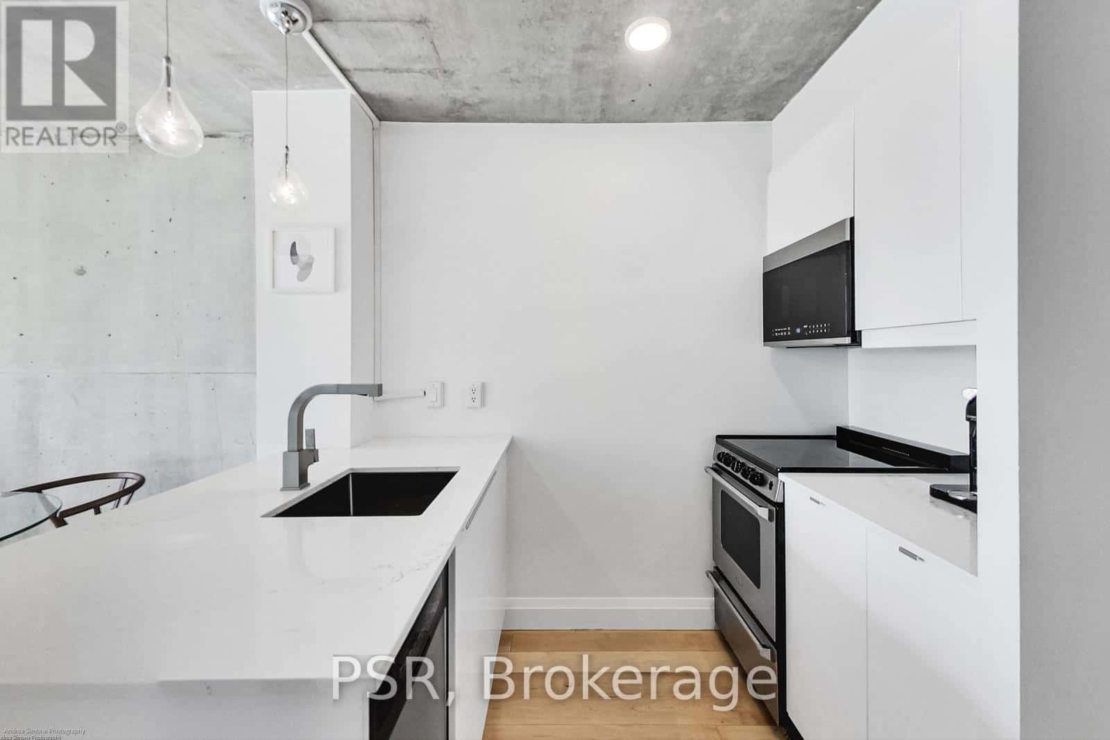 511 - 954 KING STREET — Toronto (Niagara), Ontario - Photo 4 of 28