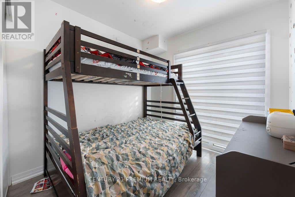 715 - 2635 WILLIAM JACKSON DRIVE — Pickering (Duffin Heights), Ontario - Photo 5 of 36