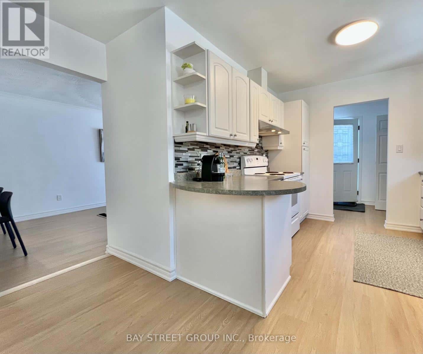 728 SUNNYPOINT DRIVE — Newmarket (Huron Heights-Leslie Valley), Ontario - Photo 5 of 46