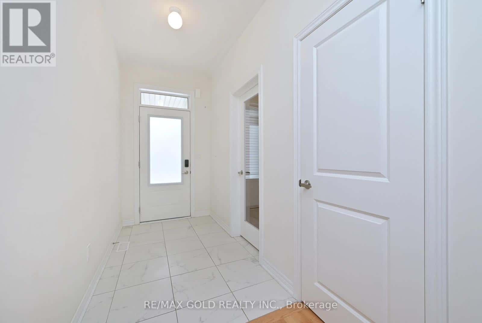 1345 DAVIS LOOP — Innisfil (Lefroy), Ontario - Photo 2 of 30