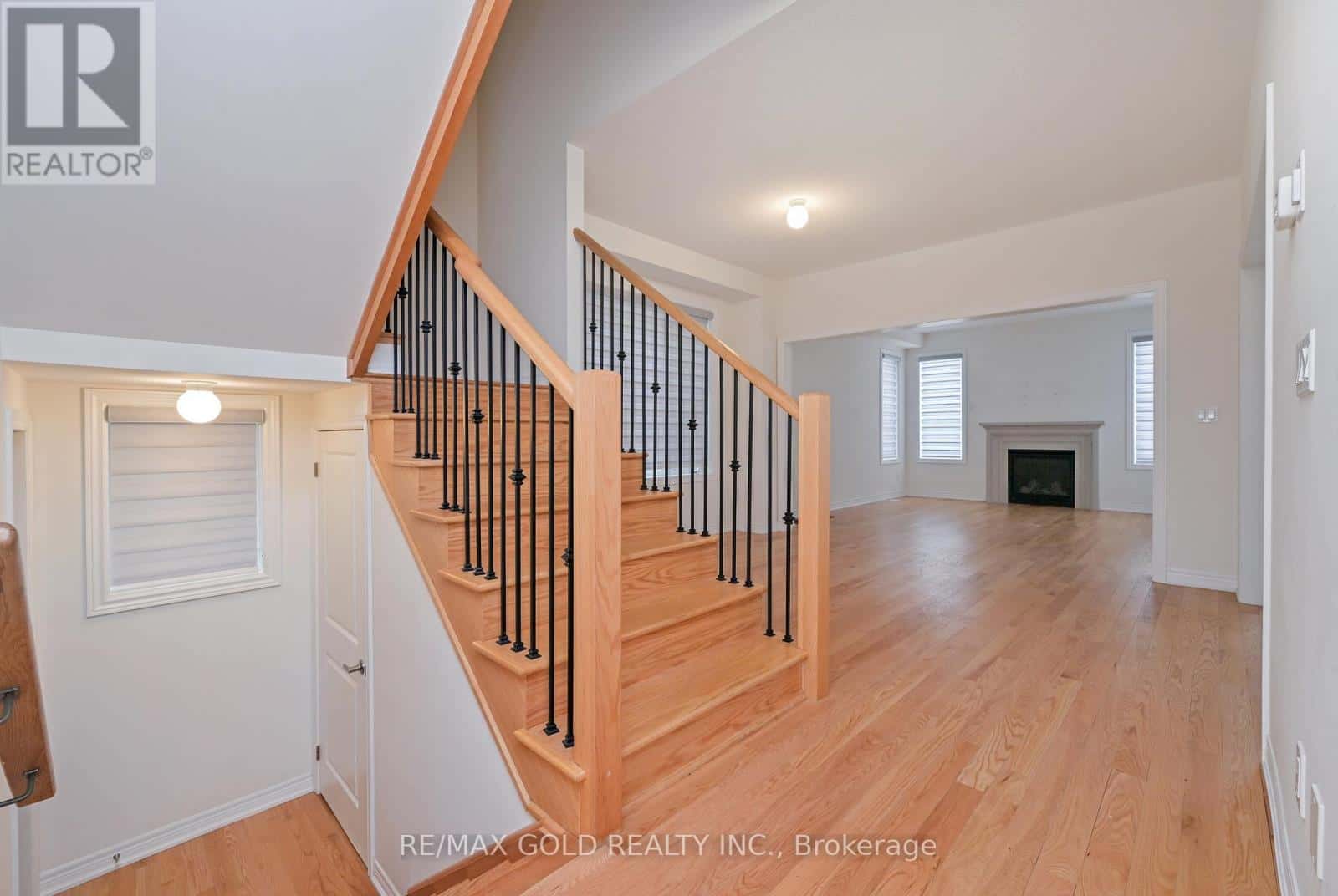 1345 DAVIS LOOP — Innisfil (Lefroy), Ontario - Photo 3 of 30