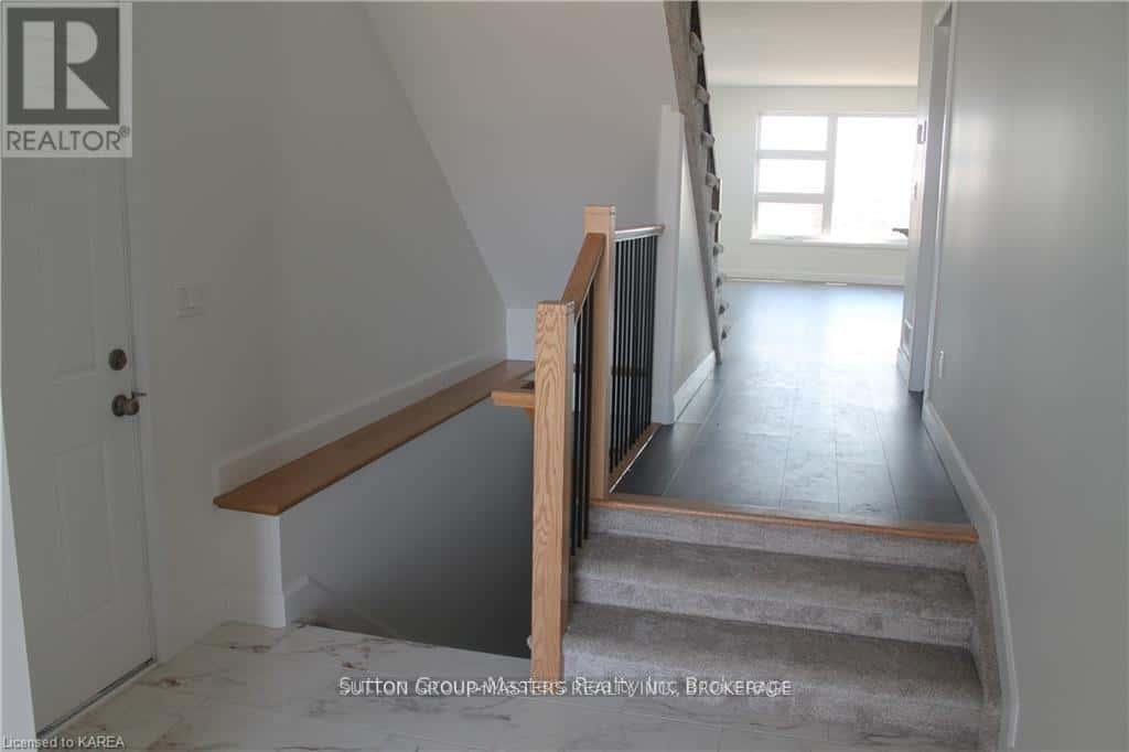 255 PRATT DRIVE — Loyalist (Amherstview), Ontario - Photo 3 of 15