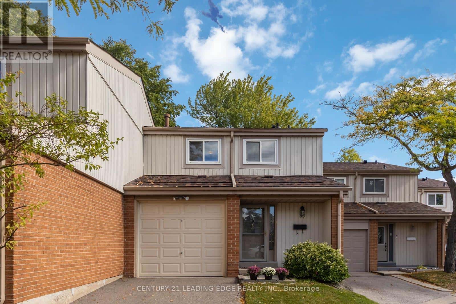 77 - 3339 COUNCIL RING ROAD — Mississauga (Erin Mills), Ontario - Photo 2 of 32