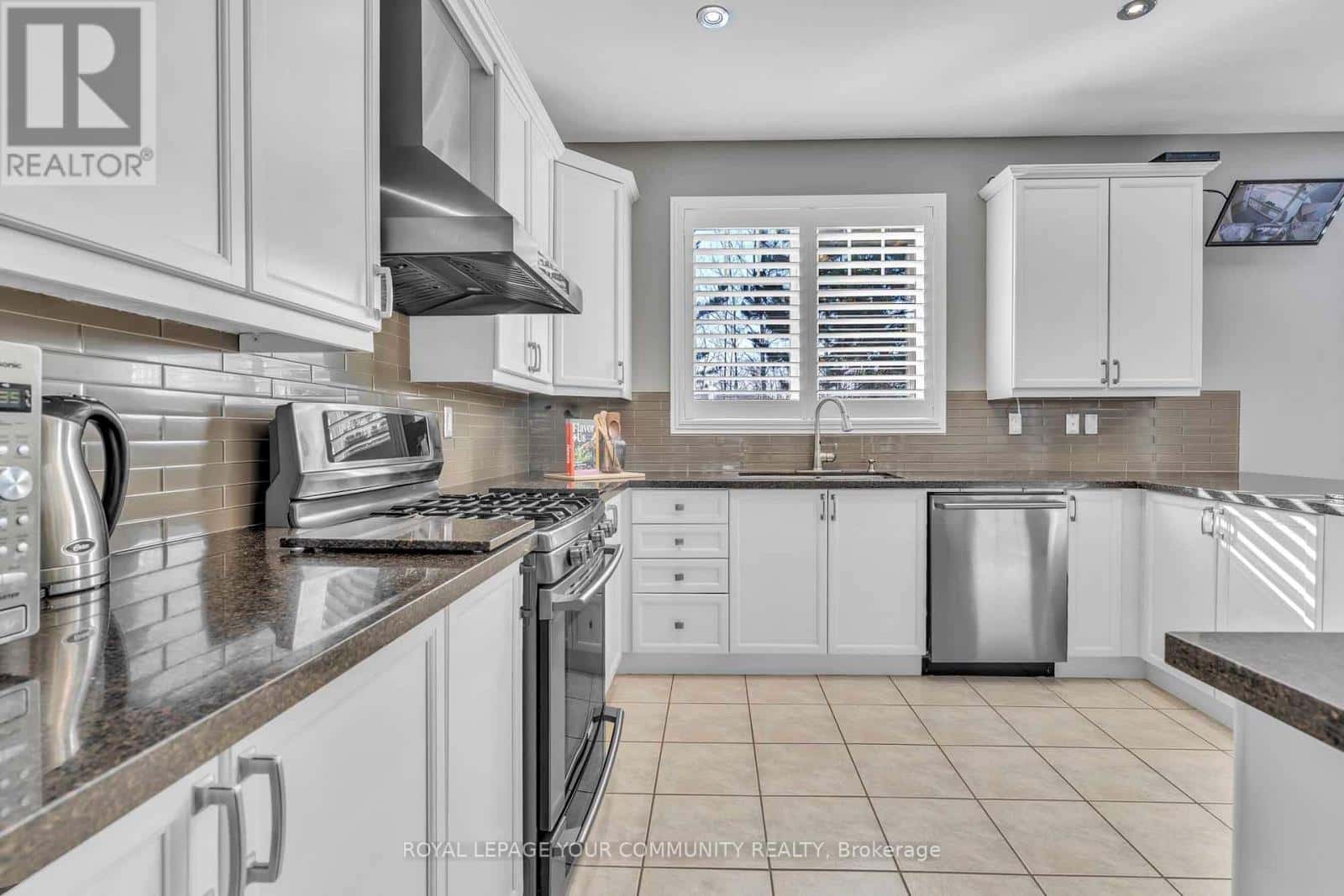 417 TONELLI LANE — Milton (HA Harrison), Ontario - Photo 5 of 31