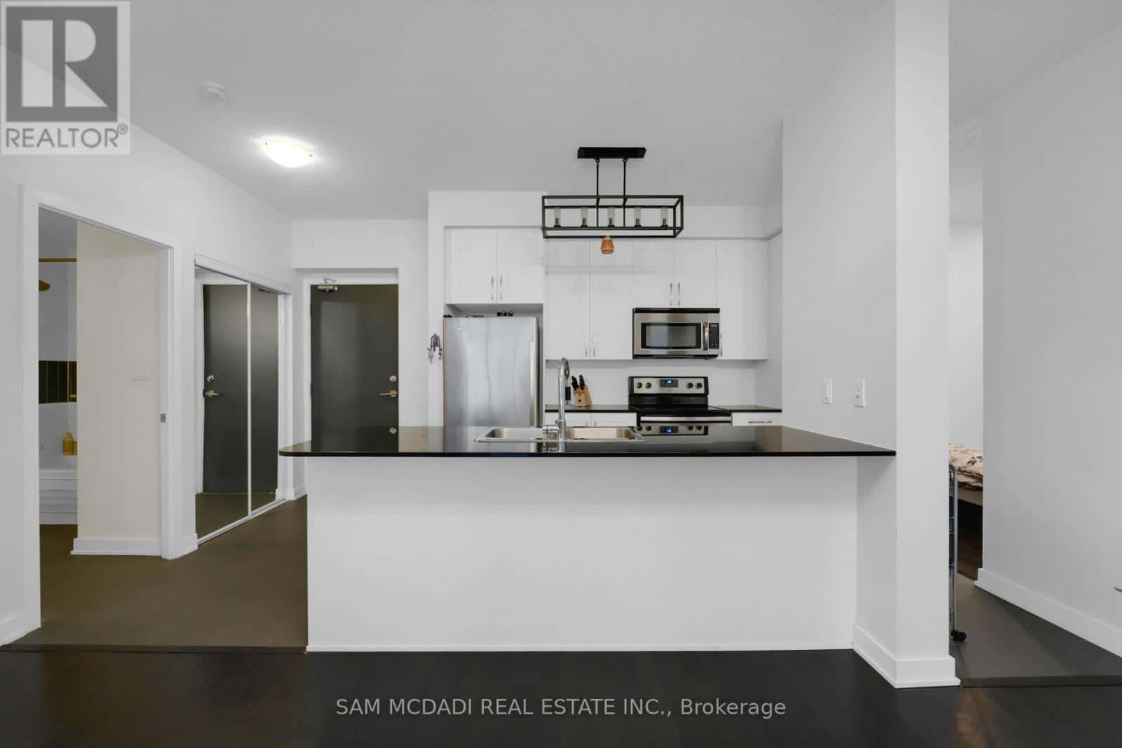 202 - 4070 CONFEDERATION PARKWAY — Mississauga (Creditview), Ontario - Photo 5 of 25