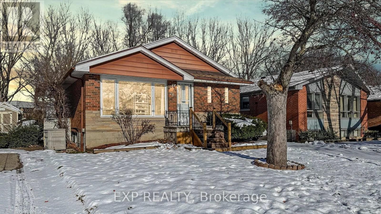 26 RAMSEY CRESCENT — Hamilton (Ainslie Wood), Ontario - Main photo