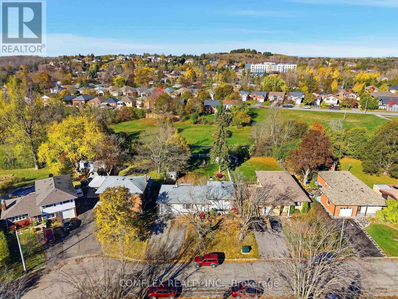 805 HIGHLAND COURT — Peterborough (Northcrest Ward 5), Ontario - Photo 4 of 50